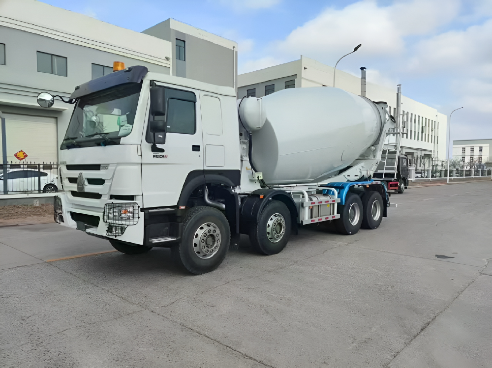 HOWO TX Mixer Truck